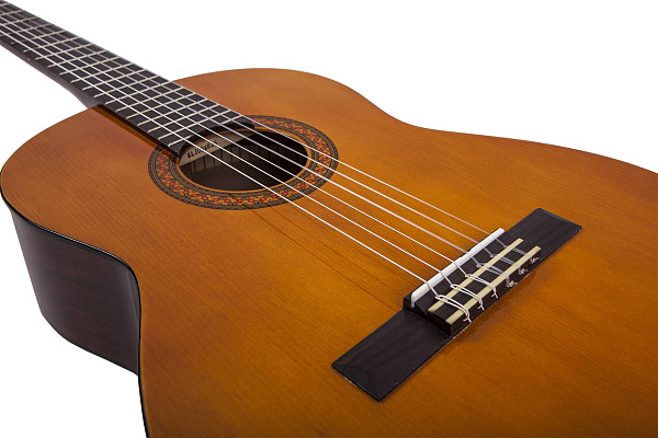 YAMAHA C40 - Классическая гитара