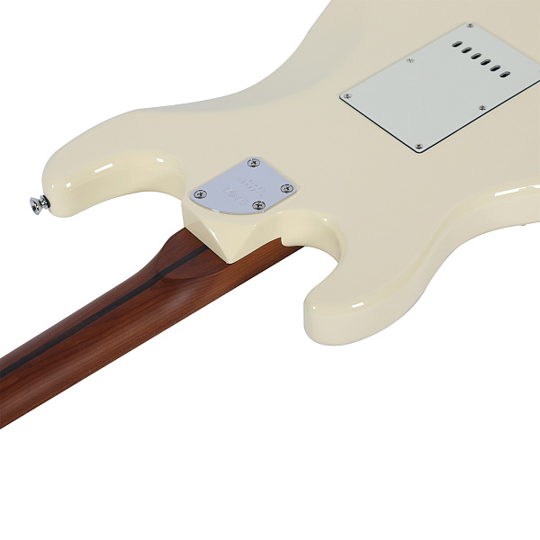 SAGA SMF1314H WH - Электрогитара Stratocaster с чехлом, цвет белый