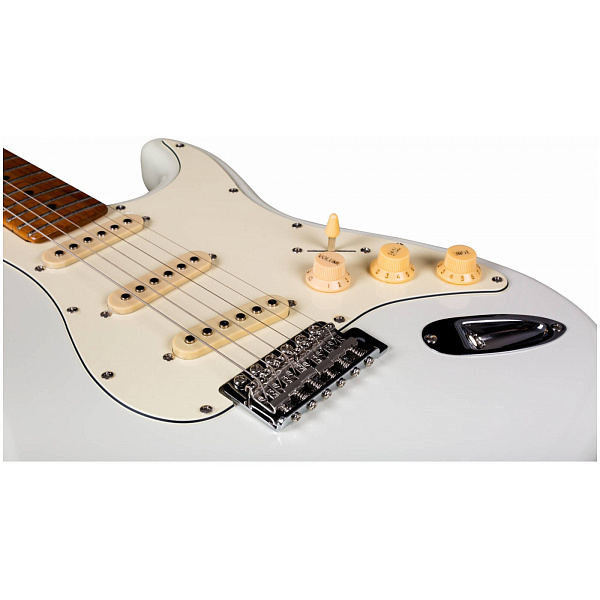 JET JS-300 OW - Электрогитара Stratocaster, цвет Olympic White (белый)